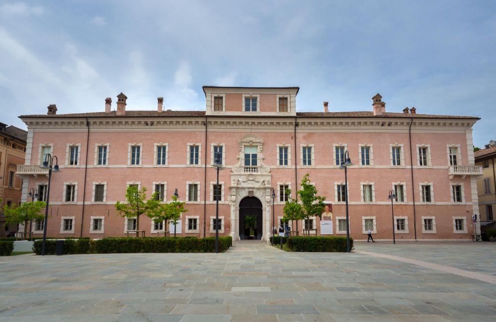 Palazzo Rasponi Dalle Teste